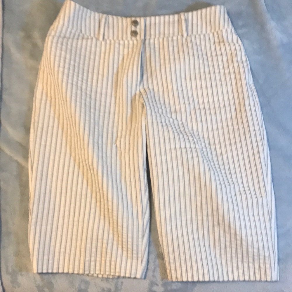 Concept -Lightweight walking short size 8
